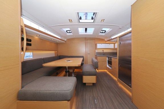 Image of Anthea yacht #13