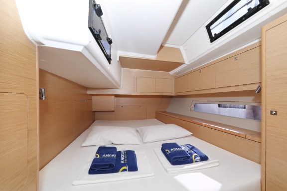 Image of Anthea yacht #31