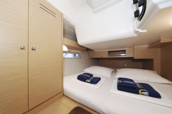 Image of Mercury yacht #24