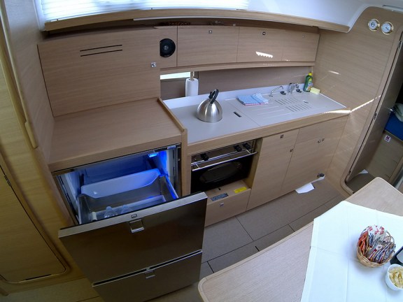 Image of Major Tom yacht #13