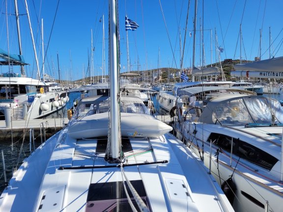 Image of heNA yacht #5