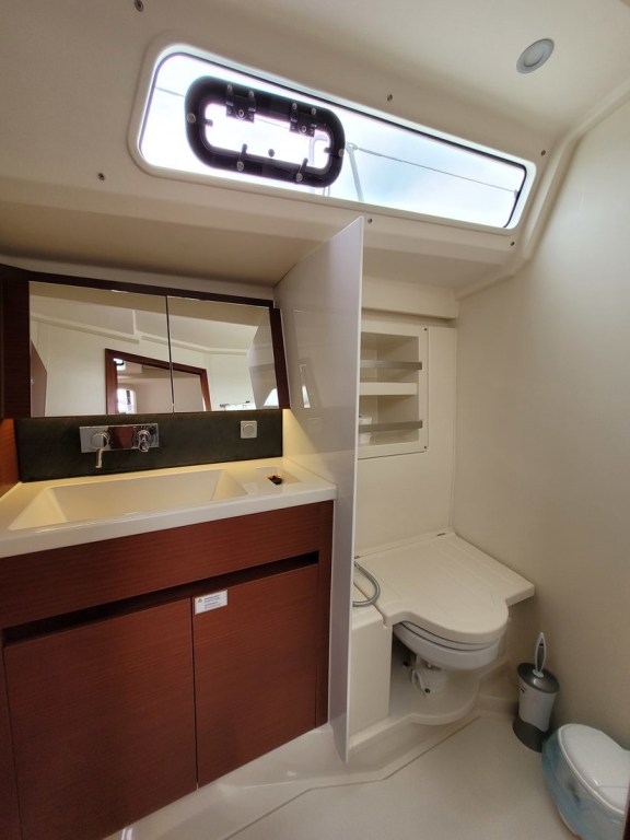 Image of heNA yacht #15