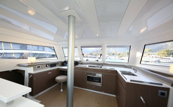 Image of Moonrise yacht #8