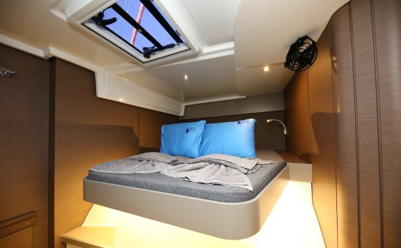 Image of Moonrise yacht #9