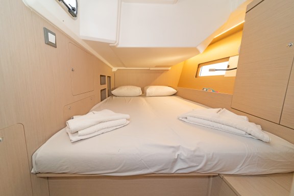 Image of Beautiful Helen yacht #7