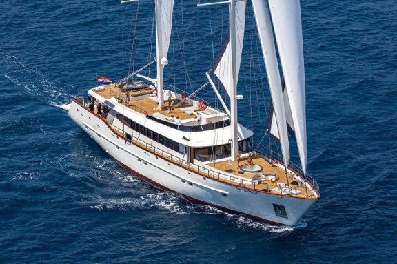 Image of Navilux yacht #7