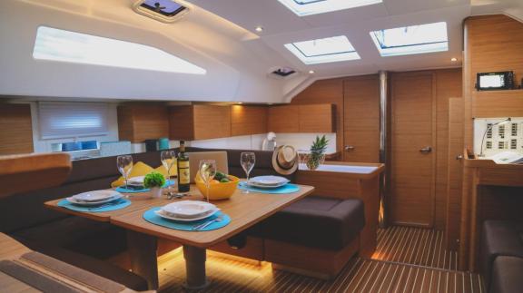 Image of Virginia yacht #9