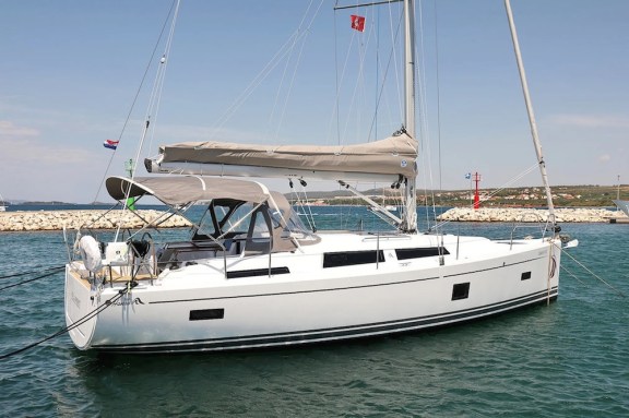 Image of Chablis yacht #4