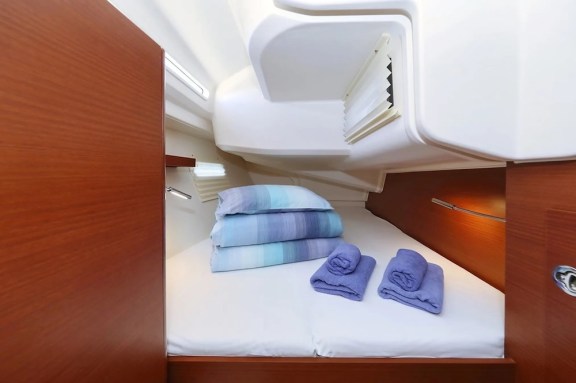 Image of Chablis yacht #8