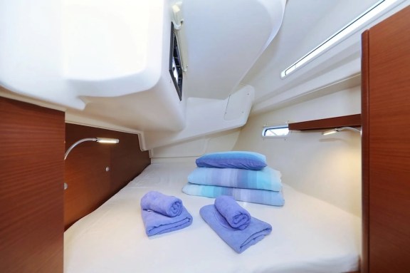 Image of Chablis yacht #10