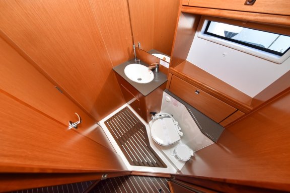 Image of Fat Boy yacht #38