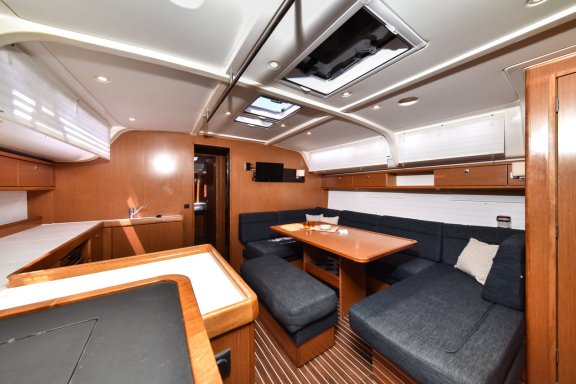 Image of Yolo yacht #23