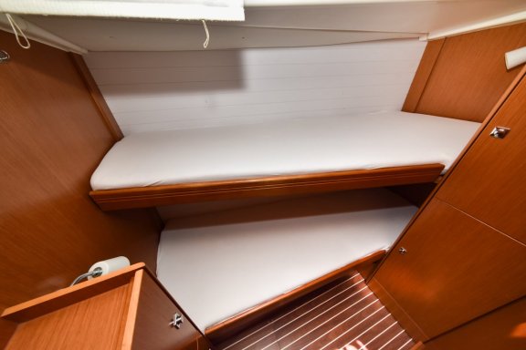 Image of Yolo yacht #32