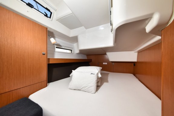 Image of Yolo yacht #34