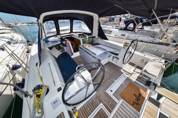 Image of 4Play yacht #6