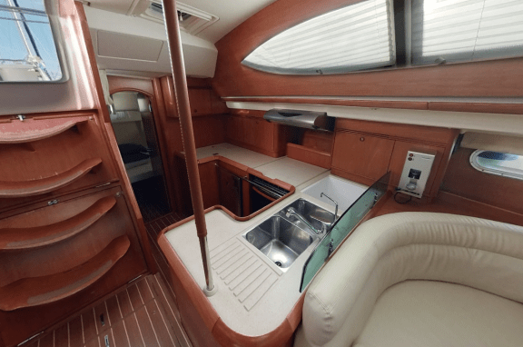 Image of Macchiato yacht #4