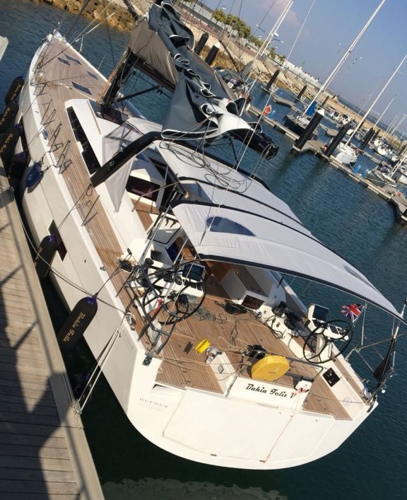 Image of Bahia Feliz V yacht #4