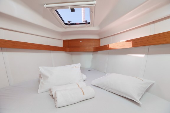 Image of Black Panther yacht #16