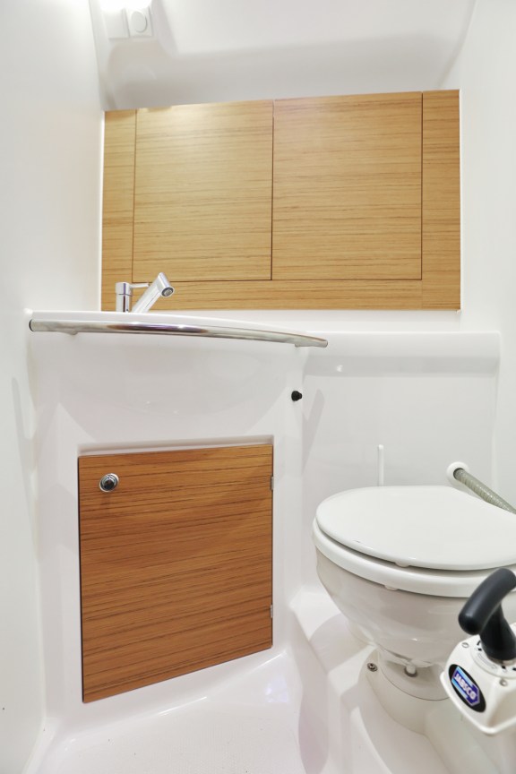 Image of Black Panther yacht #17