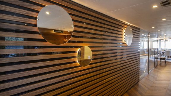 Image of Anthea yacht #13