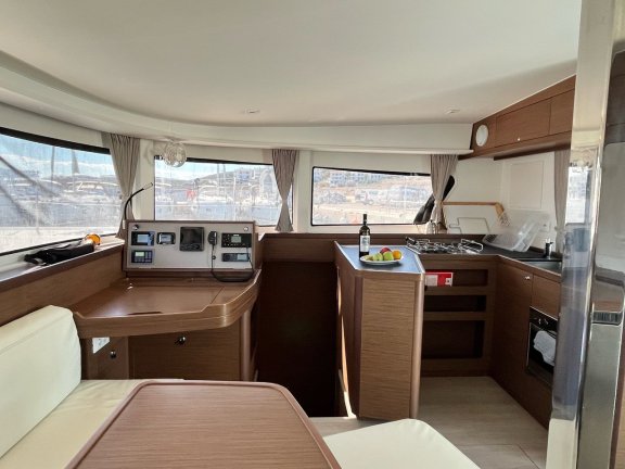 Image of Zoe yacht #5