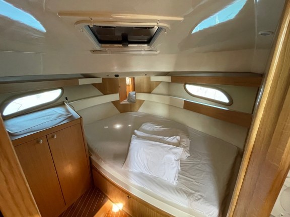 Image of Iris yacht #26