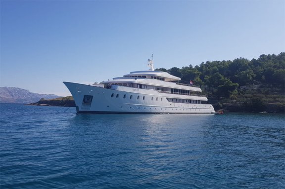 Image of Yolo yacht #3