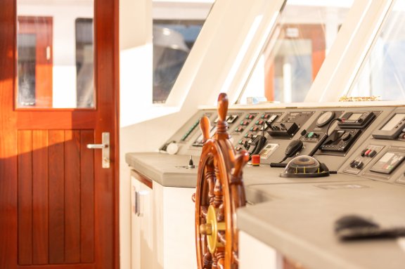 Image of Yolo yacht #12