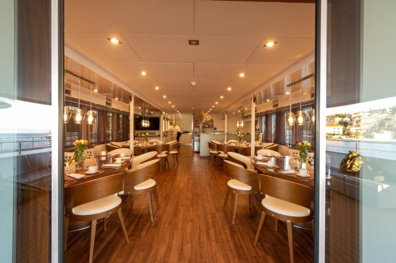 Image of Yolo yacht #14