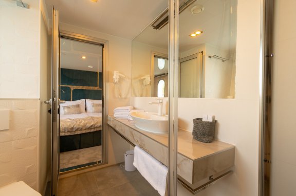 Image of Yolo yacht #23