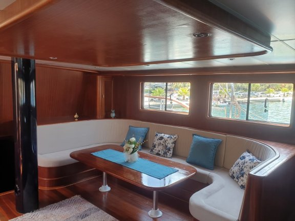 Image of Queen D. yacht #12