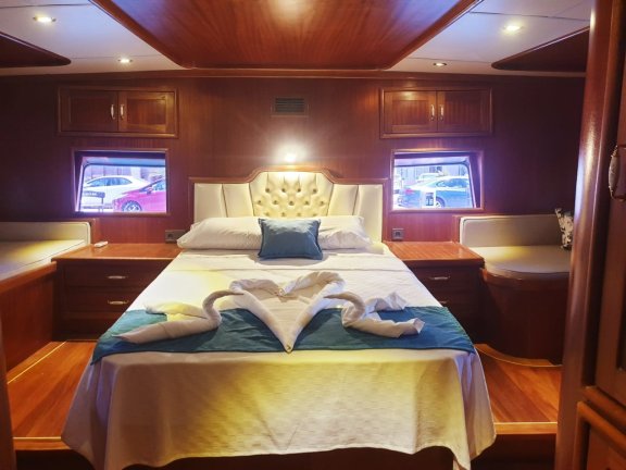 Image of Queen D. yacht #18