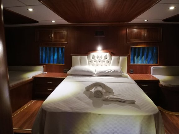 Image of Queen D. yacht #21