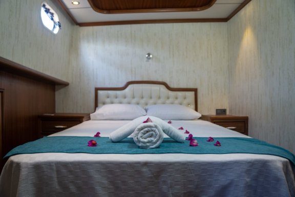 Image of Queen D. yacht #15