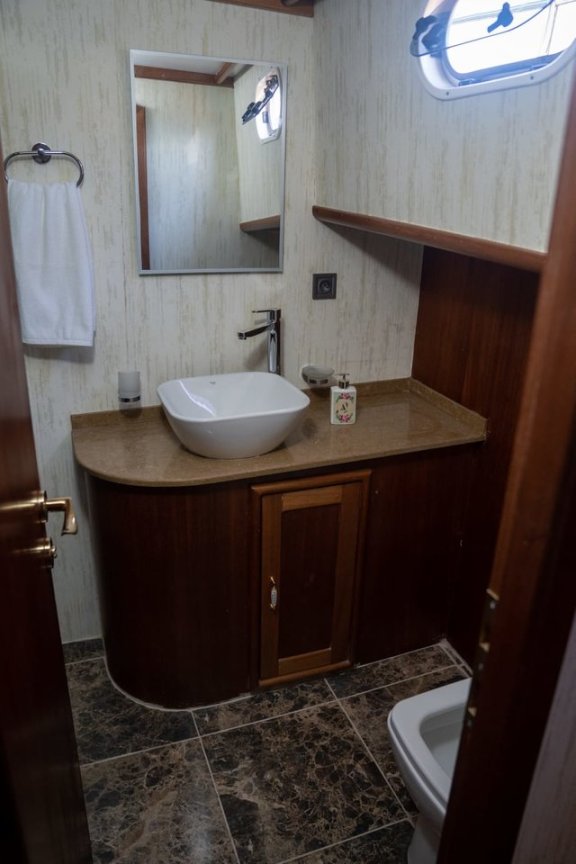 Image of Queen D. yacht #23