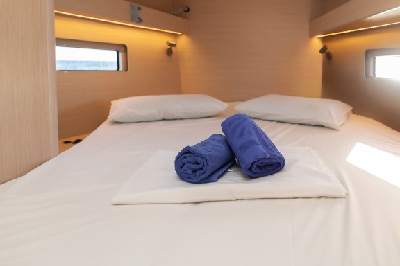 Image of Kos 40.4 yacht #11