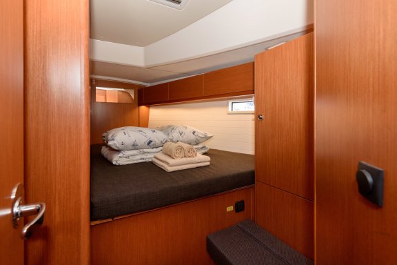 Image of Factor X yacht #10