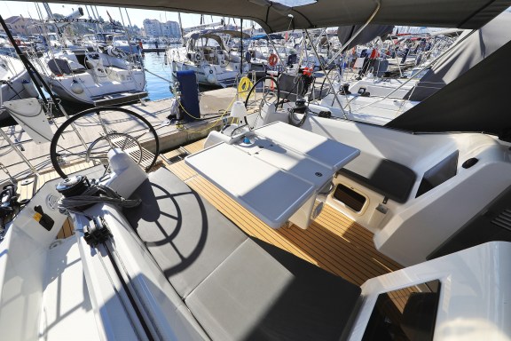 Image of Diona yacht #6