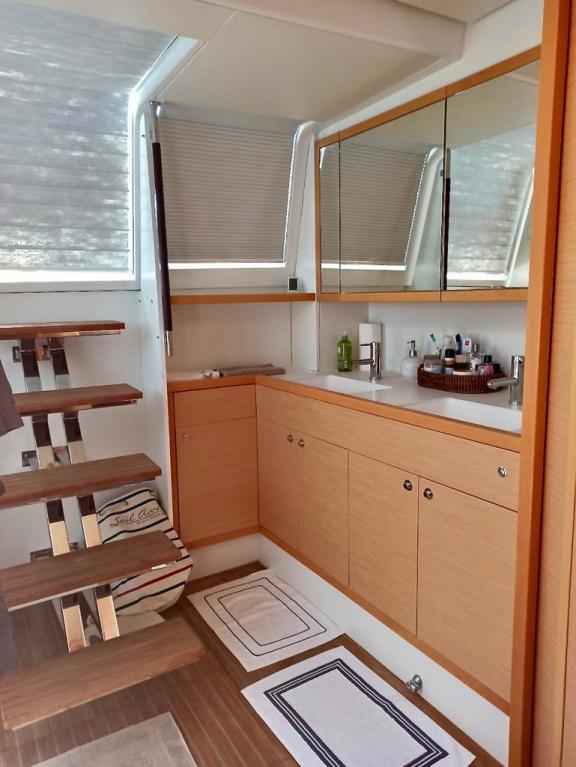 Image of Camaron yacht #22