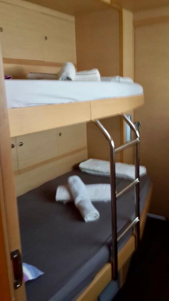 Image of Camaron yacht #32