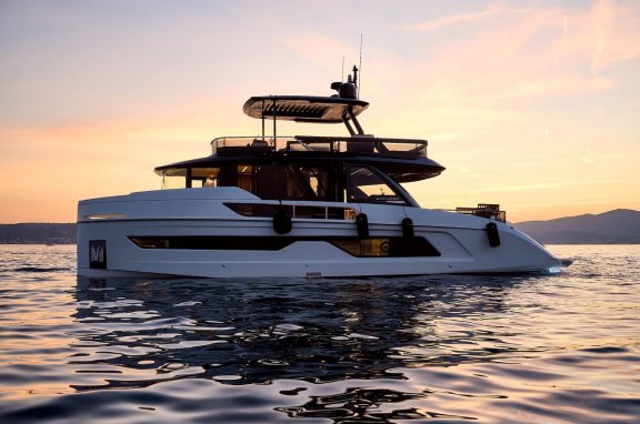 Image of Blue Moon yacht #5