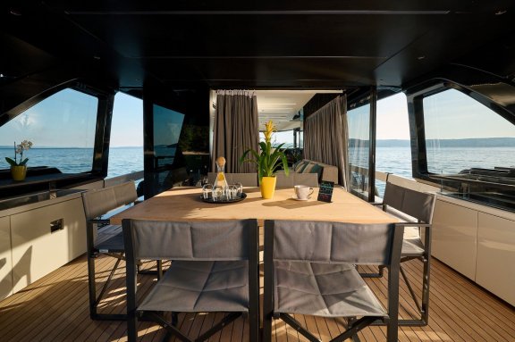 Image of Blue Moon yacht #13