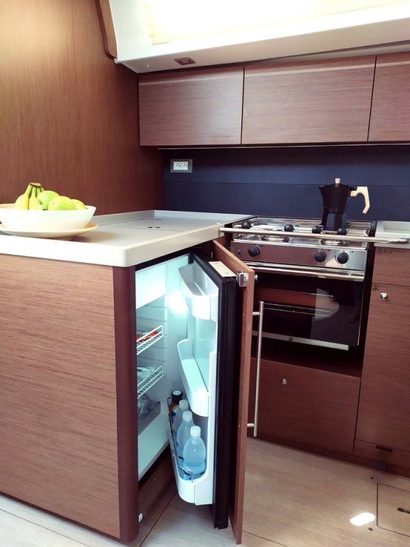 Image of Infinity yacht #9