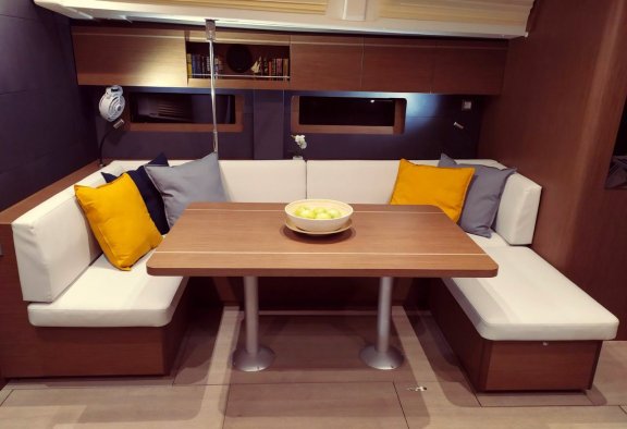 Image of Infinity yacht #11