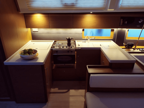 Image of Infinity yacht #8