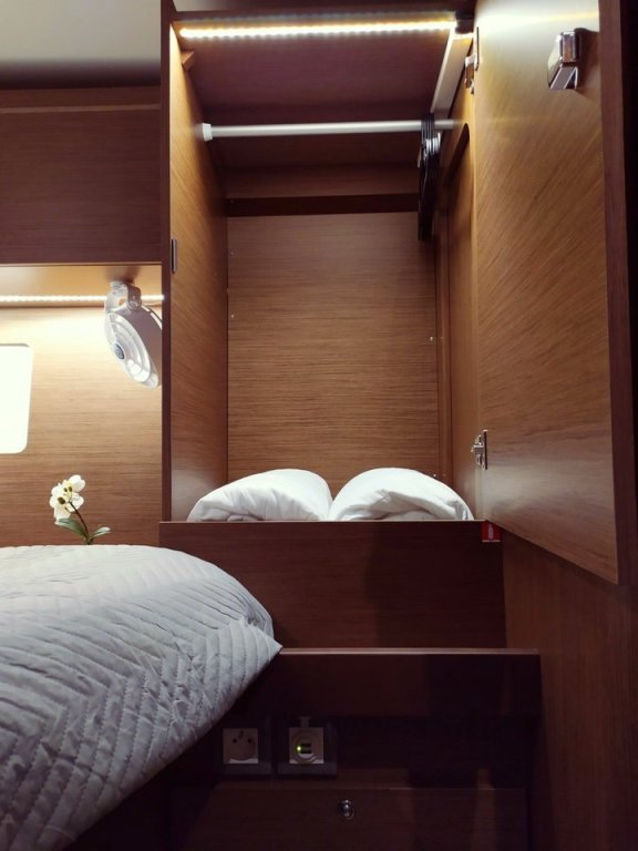 Image of Infinity yacht #17