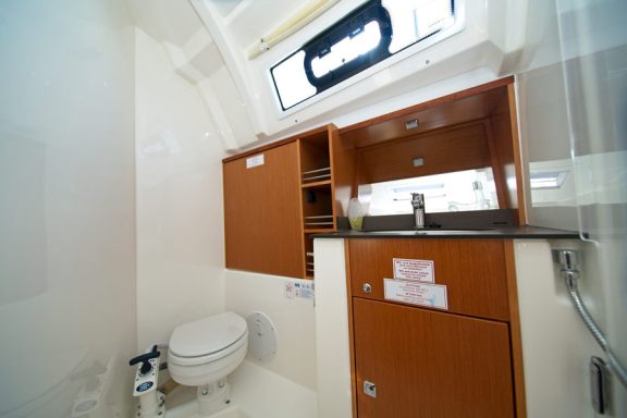 Image of MH 70 yacht #15