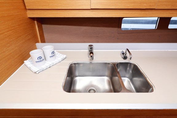 Image of Carina yacht #40