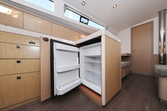 Image of Barbarella yacht #40