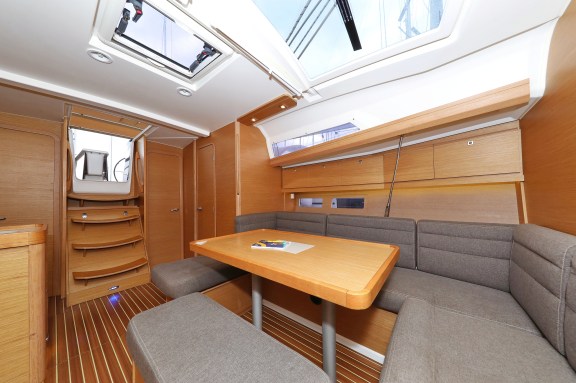 Image of Phonix II yacht #17